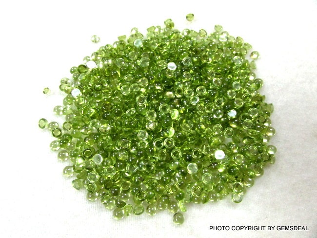 10 AAA Peridot Cabochons: 3mm Round Green Gemstones