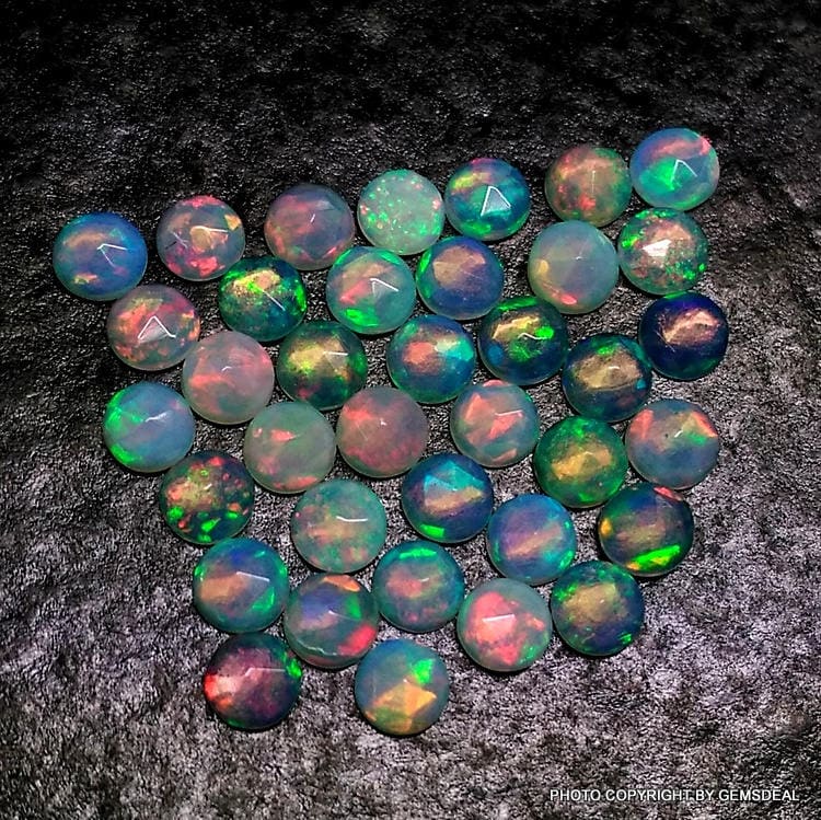 10 Ethiopian Opal Gemstones: 4mm Round Rosecut Cabochons