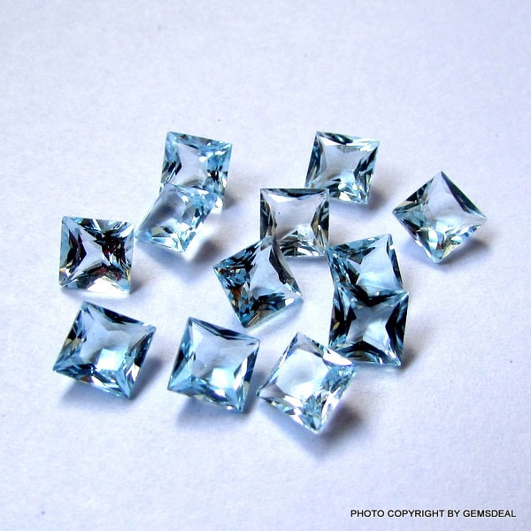 5 Sky Blue Topaz Gemstones: 5mm Princess Cut AAA