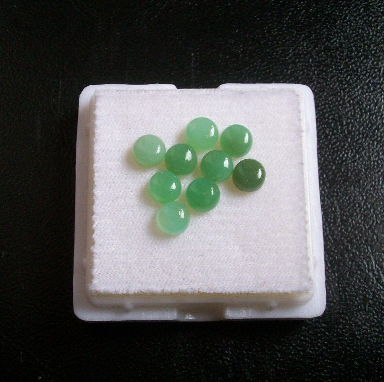 AAA Chrysoprase Cabochons: Natural Green Gemstone, 6mm Round - 5 pcs
